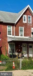 16 Pennsylvania Ave