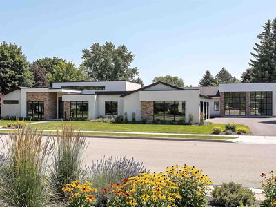 1399 W Newfield Dr