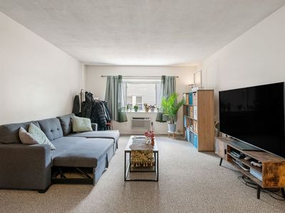 2 Larose Pl APT 10
