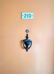 1630 W 46th St APT 210D