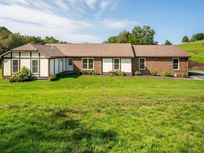 5 Brittany Oaks Dr