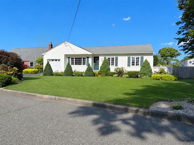 35 Avenue D