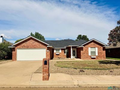 4529 Sandstone Dr