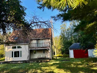 875 Lake Station Ave