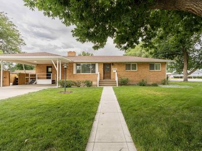 2213 Conant Dr