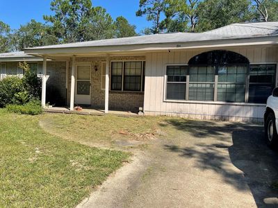 804 Bloomfield Rd #1