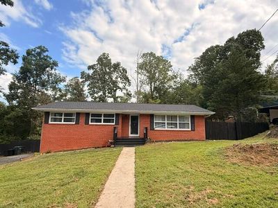 1405 Brentwood Dr