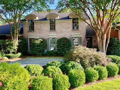 2912 Jamestown Dr