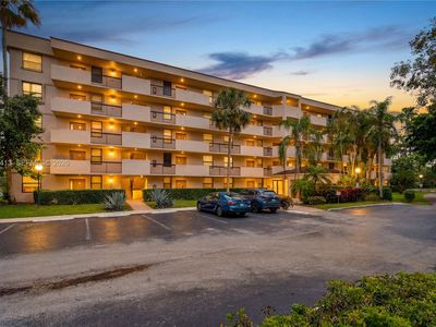 2768 Carambola Cir S APT 206