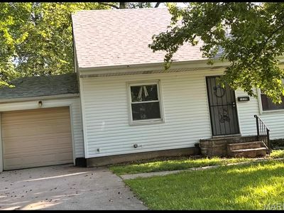 1230 Darr Dr
