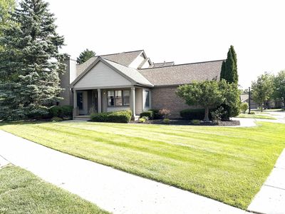 561 Galen Cir