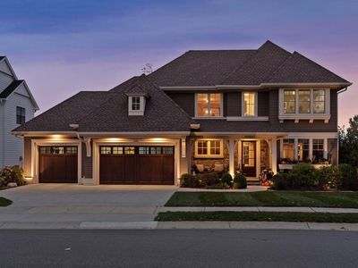 696 Woodland Hill Ct