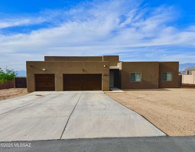 3335 E Canyoneer Dr