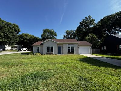 Property at 428 W Sycamore Street, Nevada, MO
