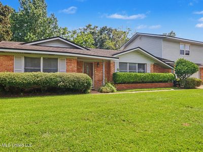 15317 Parkwood Dr N