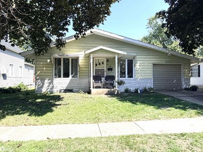 303 Spring St