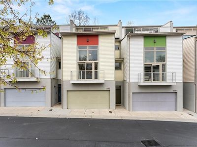 1382 Stirling Cir NW