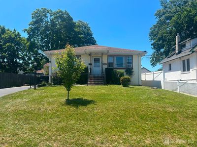 129 Hampton St