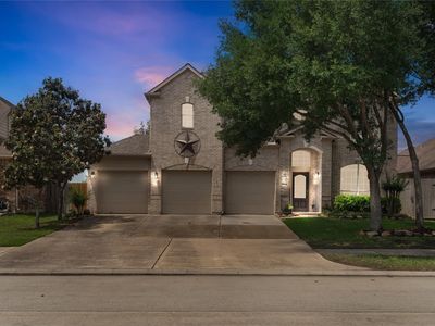 2914 Sandleigh Dr