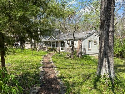 701 Glenwood Ct