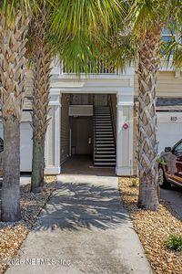 809 GOLDEN LAKE Loop
