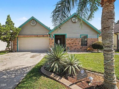 748 Pine Shores Cir