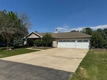 122 Windward Ln