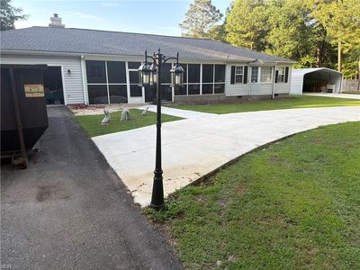 1005 Bluebird Dr