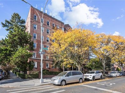 1500 Ocean Pkwy APT 1L