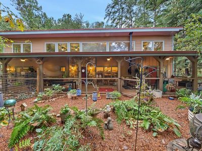 185 Sassafras Dr