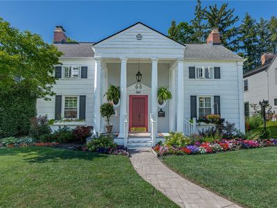 360 East Dr
