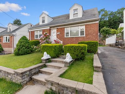 233 Woodland Avenue