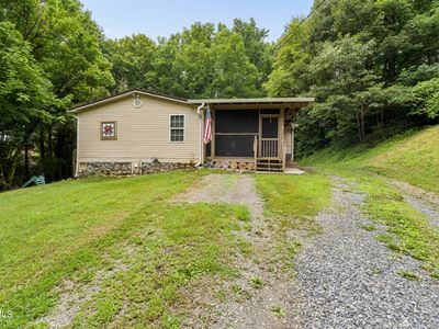 130 Valley Rd