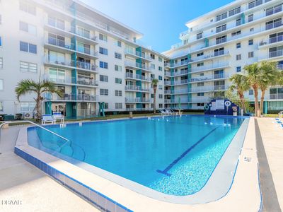 2727 N Atlantic Ave #3180