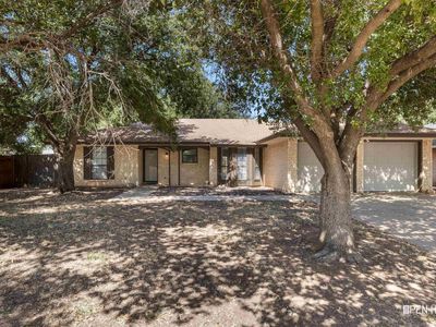5812 Springwood Ln