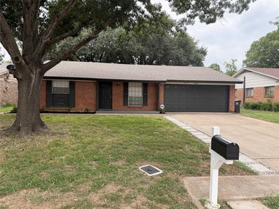 3004 David Ln