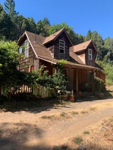 7942 Briceland Thorne Rd