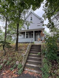 1240 Vfw Pkwy