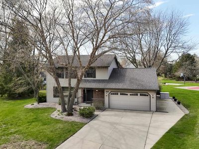 916 Devonshire Court