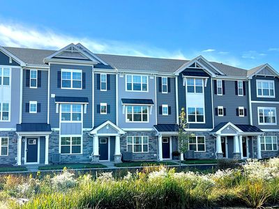 413 Lakeshore Ct