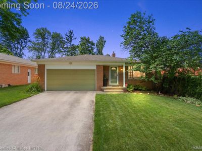 Property at 17657 Avilla Blvd, Lathrup Village, MI