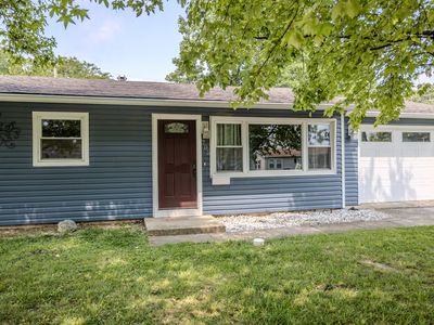 705 N Lancelot Dr