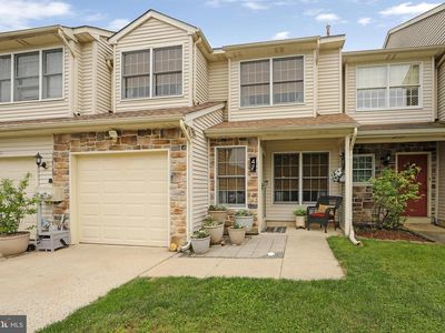 47 Barry Dr