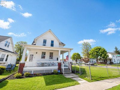 604 Neil St