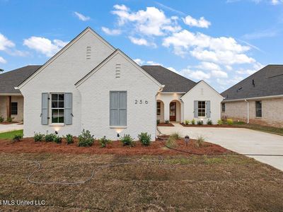 256 Caroline Blvd
