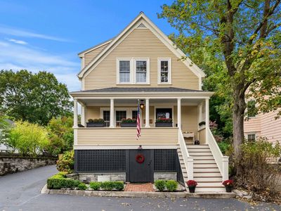 12 Capen St