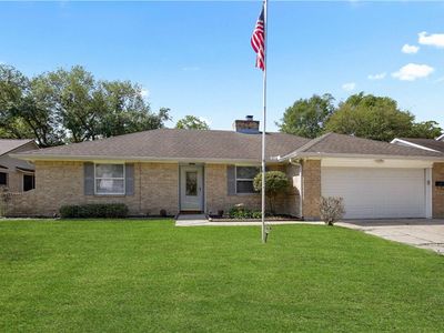 411 Briargrove Dr