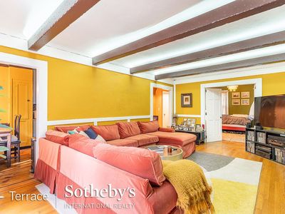 150 Burns St APT 3D