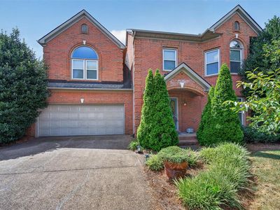 1104 Saint Andrews Cir