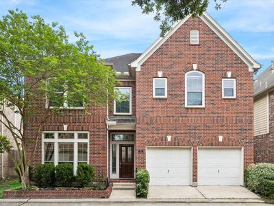 911 Vaulted Oak St